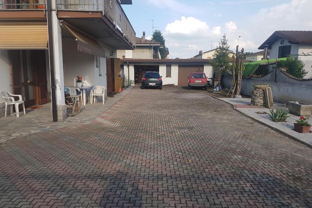 Photo of Buildings in Bressana Bottarone