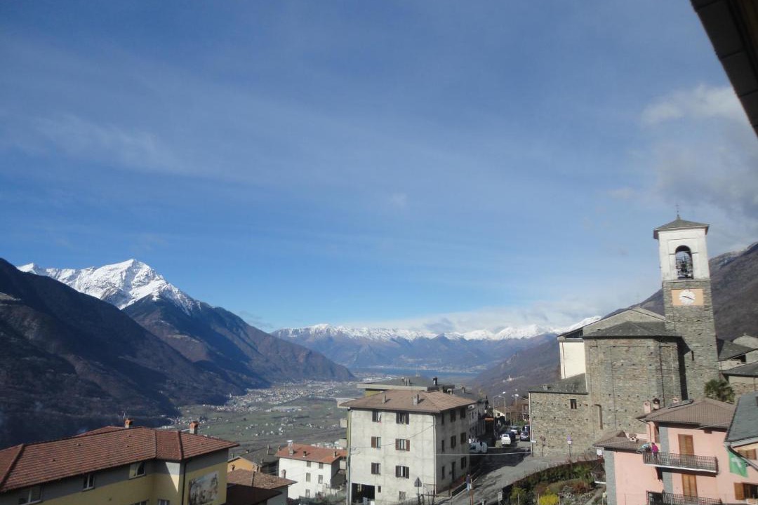 Photo of Buildings in Mello