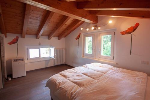 Photo of Bedroom in Menaggio