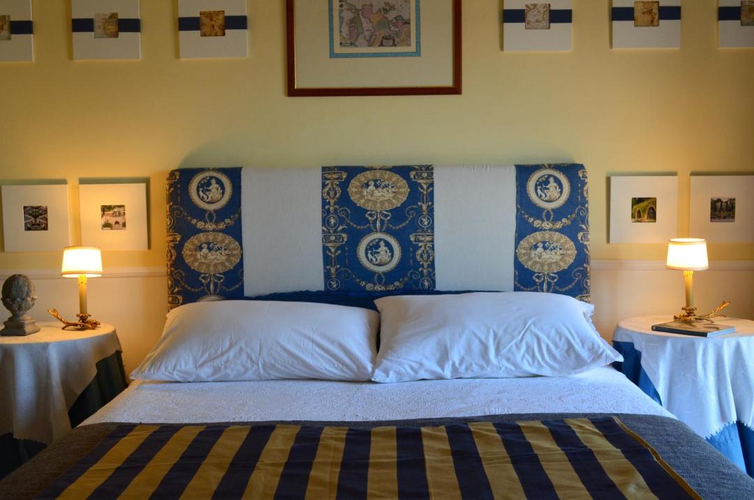Photo of Bedroom in Asola
