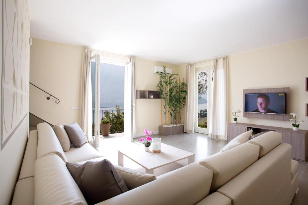 Photo of Livingroom in Sala Comacina