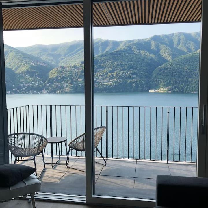 Photo of Patio Balcony in Carate Urio