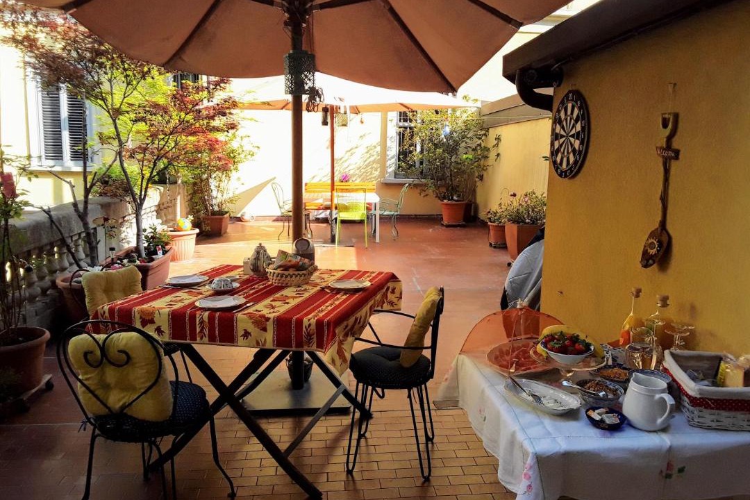 Photo of Patio Balcony in Tricolore