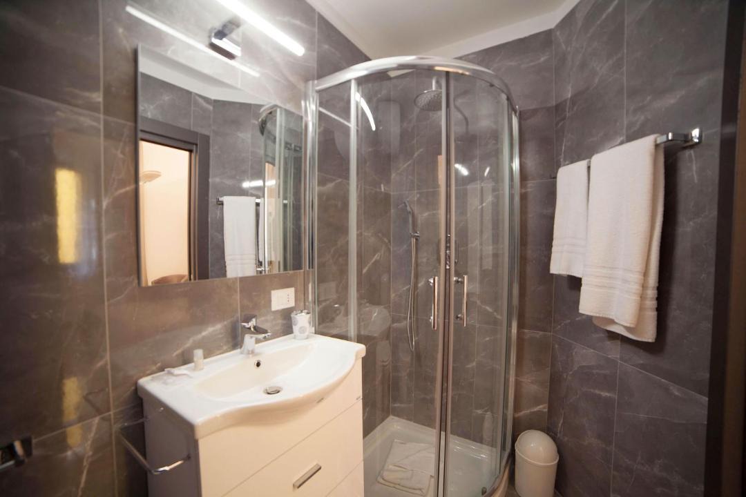 Photo of Bathroom in Magenta