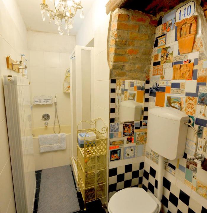 Photo of Bathroom in Calco Superiore