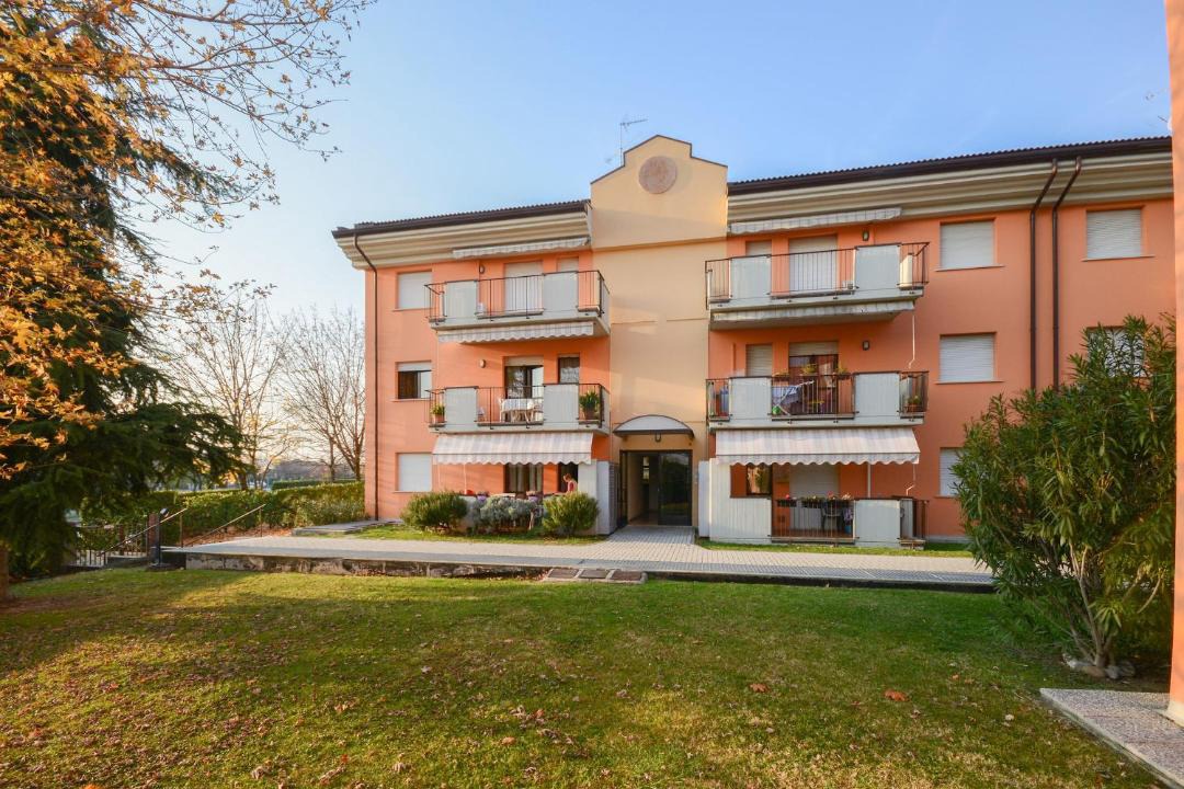 Photo of Buildings in Lugana