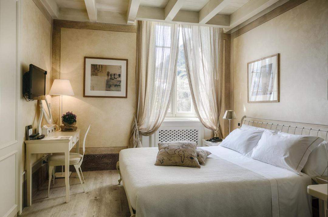 Photo of Bedroom in Laglio