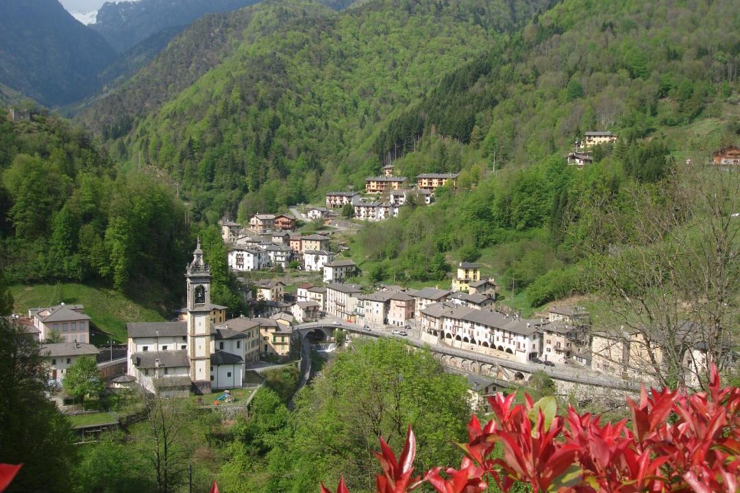Photo of Others in Averara