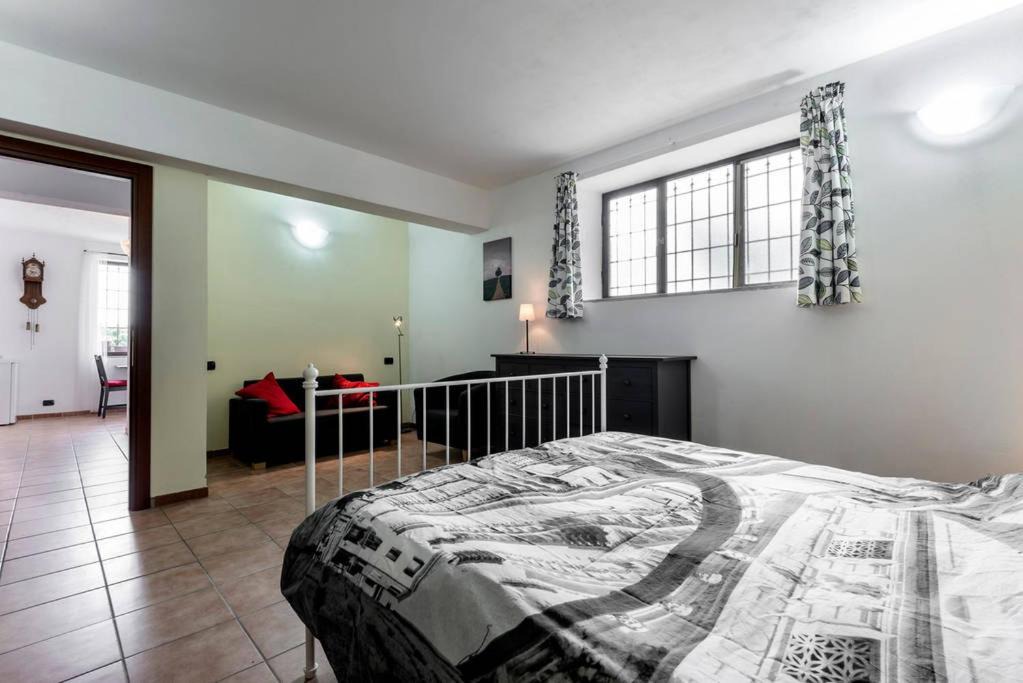 Photo of Bedroom in Montecalvo Versiggia