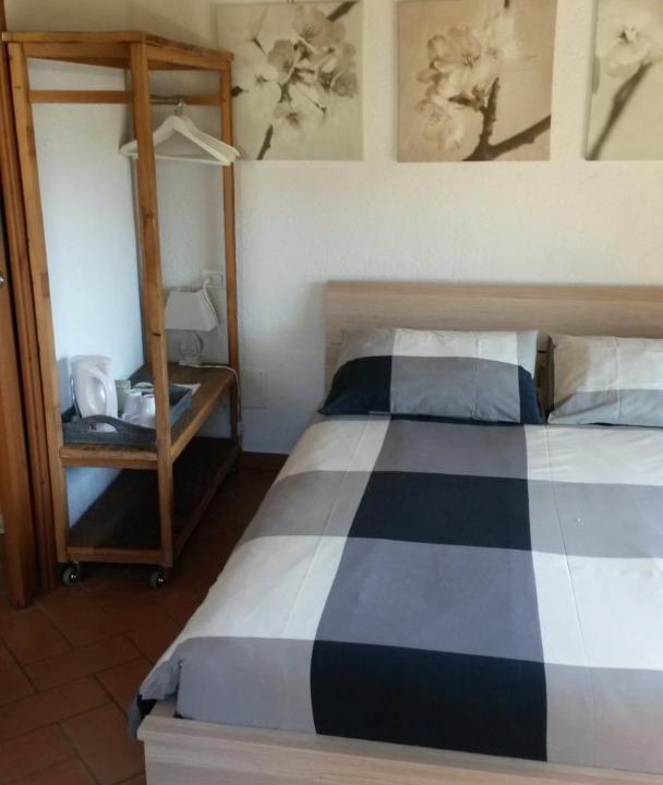 Photo of Bedroom in Mandello del Lario