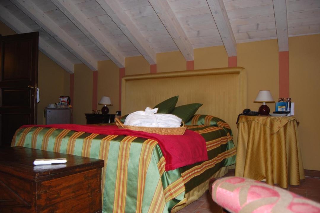 Photo of Others in Gambolo
