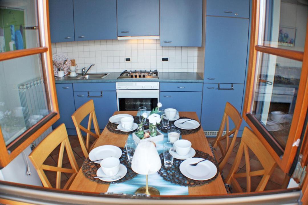 Photo of Kitchen in Tronzano Lago Maggiore