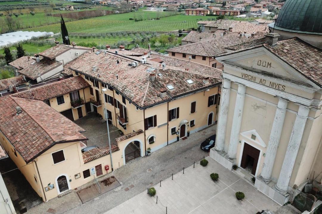 Photo of Buildings in Raffa