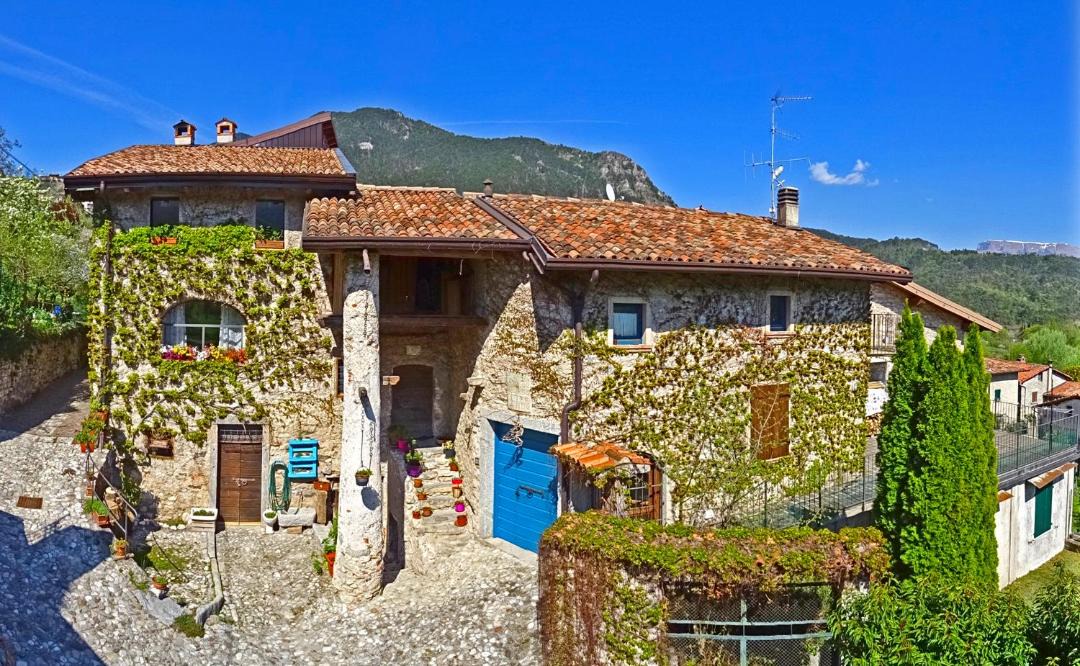 Photo of Buildings in Vesio