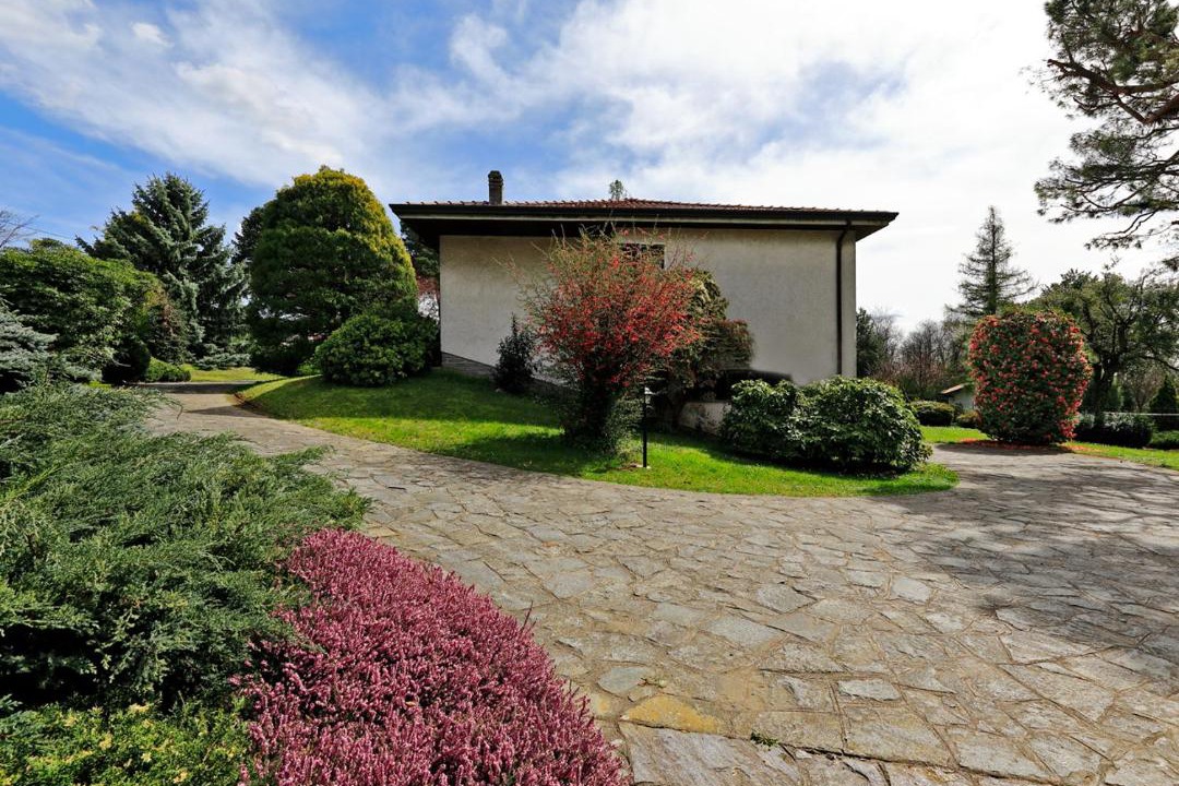 Photo of Buildings in Sumirago