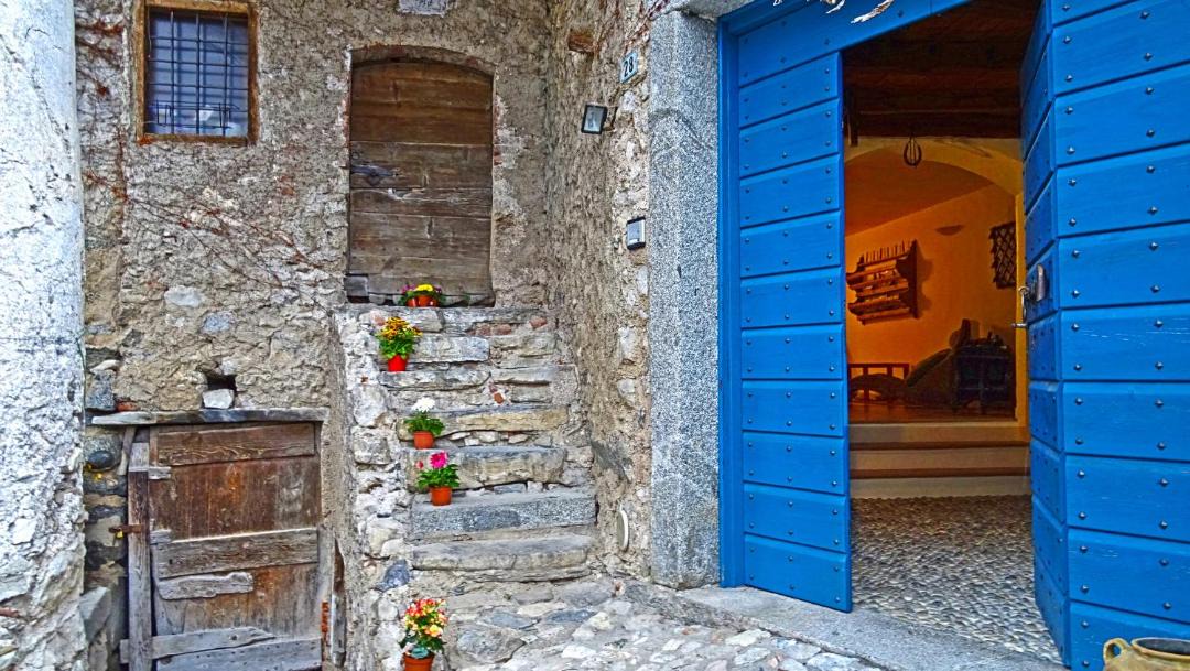 Photo of Buildings in Vesio