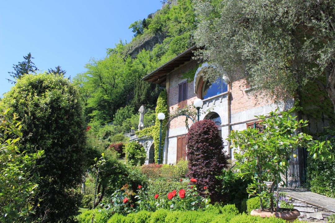 Photo of Buildings in Cadenabbia
