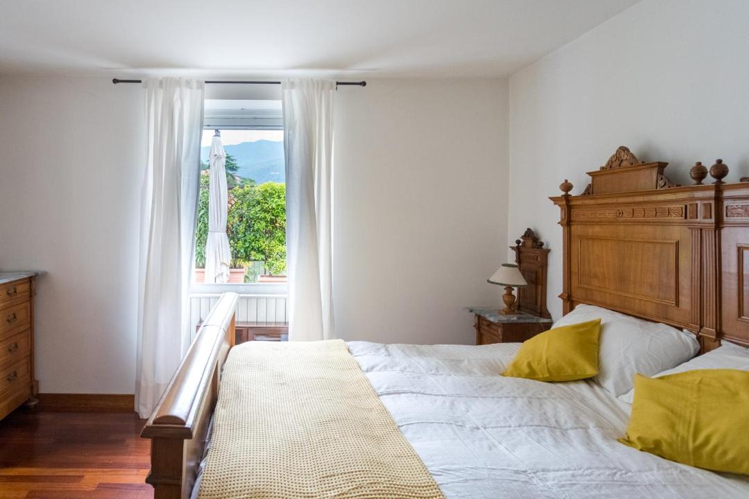 Photo of Bedroom in Carate Urio