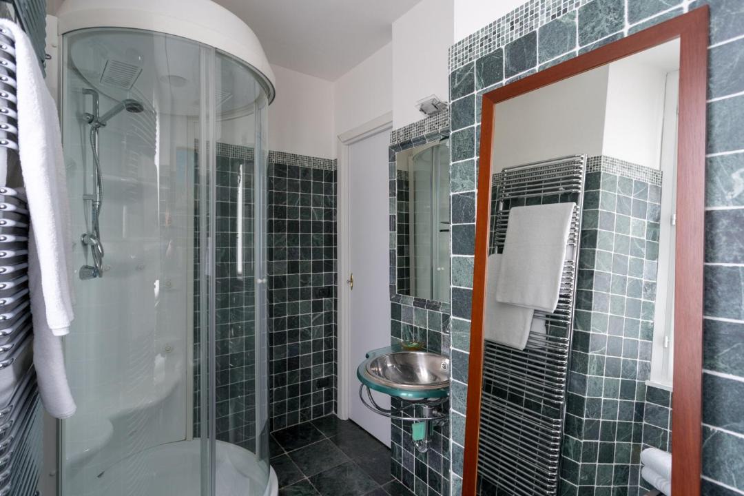 Photo of Bathroom in Carate Urio