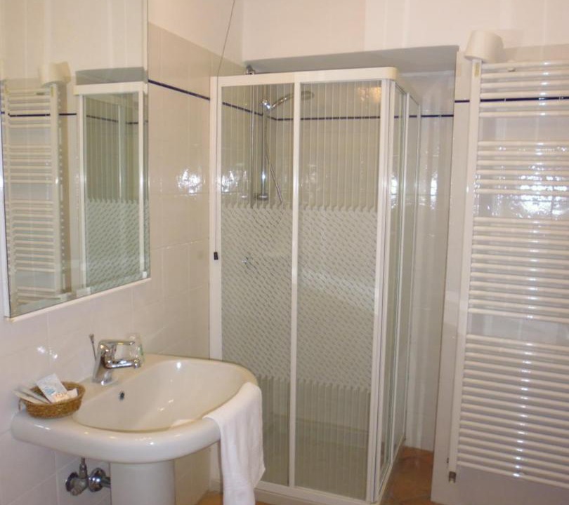 Photo of Bathroom in Raffa