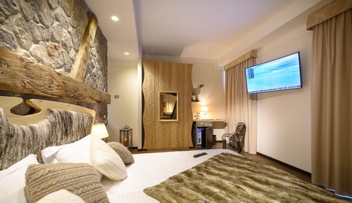 Superior Double Room (theme room)