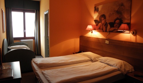 Economy Triple Room