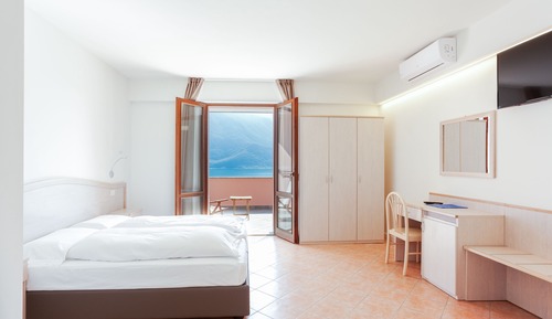 Premium Double or Twin Room, Lake View