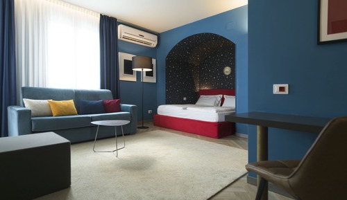 Deluxe Studio Suite