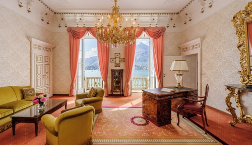 Suite, Balcony, Lake View (Queen of Sweden)