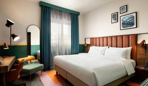 King Room with Sofa Bed - Porta Nuova