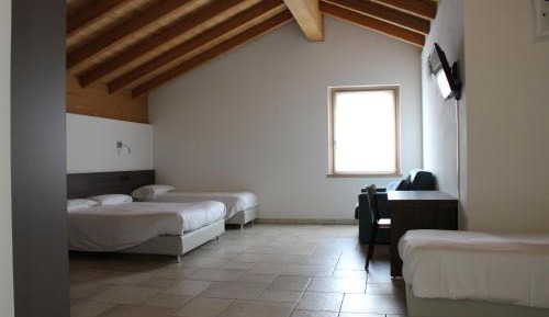 4-Bed Mixed Dormitory Room