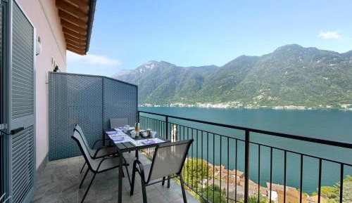 Superior One-Bedroom Apartment with Balcony