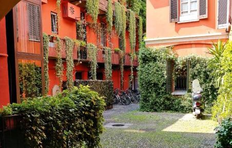 Apartment with Garden View