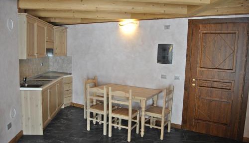 Studio (2 Adults)