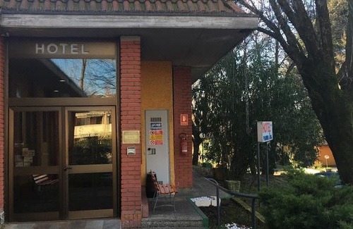 Busnago Hotel | RistHotel Pianura Inn