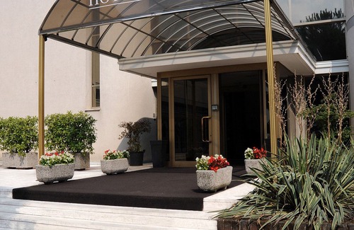 Carate Brianza Hotel | Hotel Cora