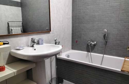 Zona Padova Apartment | Casa Atene Luminoso Appartamento su due livelli a Milano