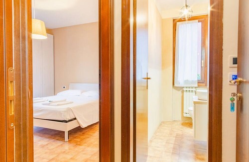 Desenzano del Garda Apartment | Villa Quantum Luna - Italian Homing