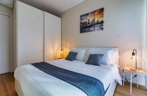 Bullona Apartment | [Bullona-CityLife-Sempione] A/C & Free Wi-Fi
