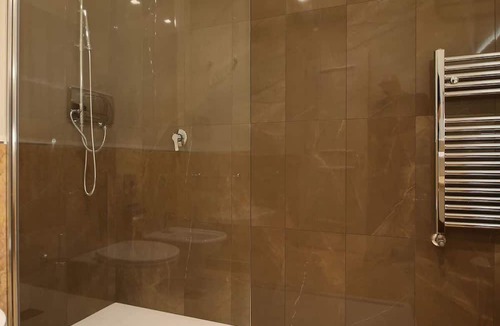 Rondo - Torretta House | Elegant Stay in Nature: 4-Star Comfort, Bike Through Parco Nord, Pets Welcome
