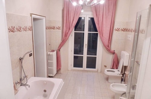 Centro Storico Nord Apartment | Homerez - Luxury Apartment in Brescia + Jacuzzi