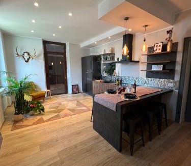 Canzo Apartment | Appartamento Villa Italia
