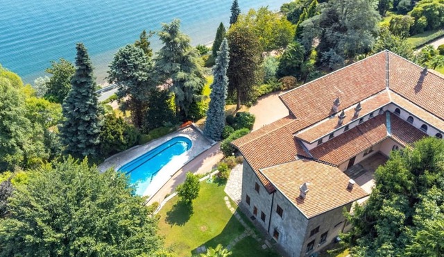 Luxury Lakeside Retreat with a Pool near Stresa! Lake Maggiore Villa Romanza